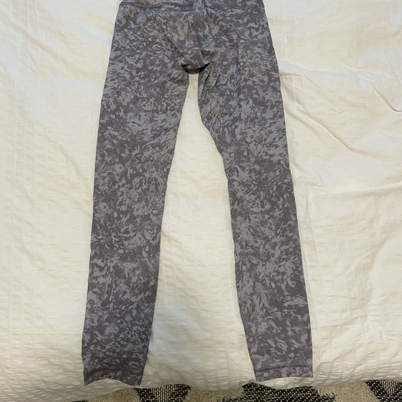 Lululemon Wunder Train HR Tight 25” size 4 - Picture 5 of 6